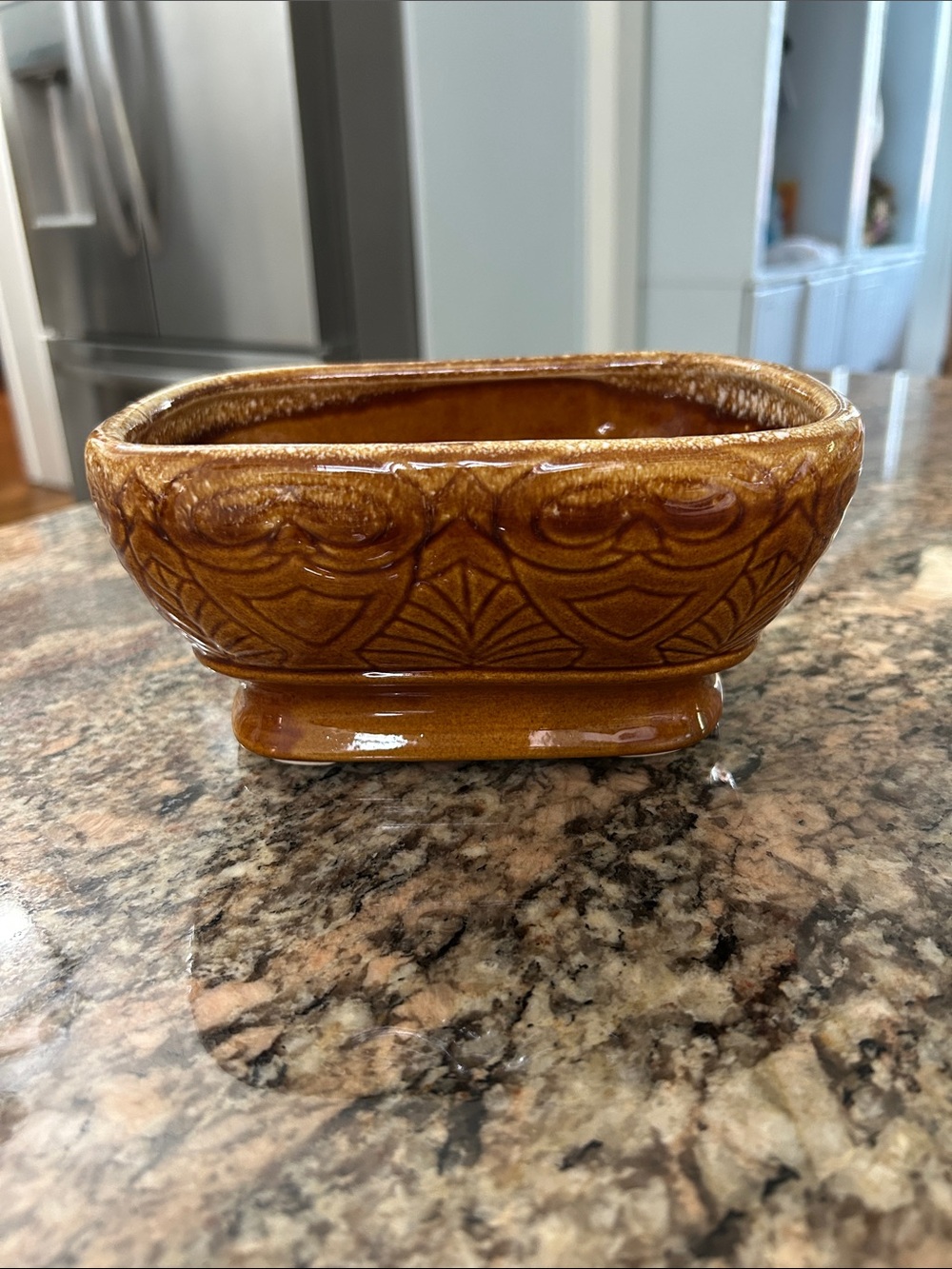 Vintage Brown Ceramic Decorative Planter - Classic Glazed Home Accent